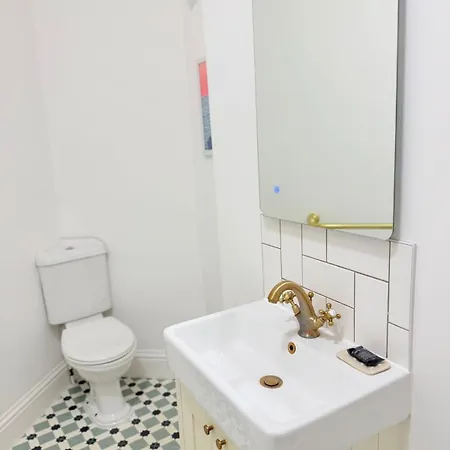 Apartmán The Platform Penthouse - 3 Bedroom - Sleeps 6 *